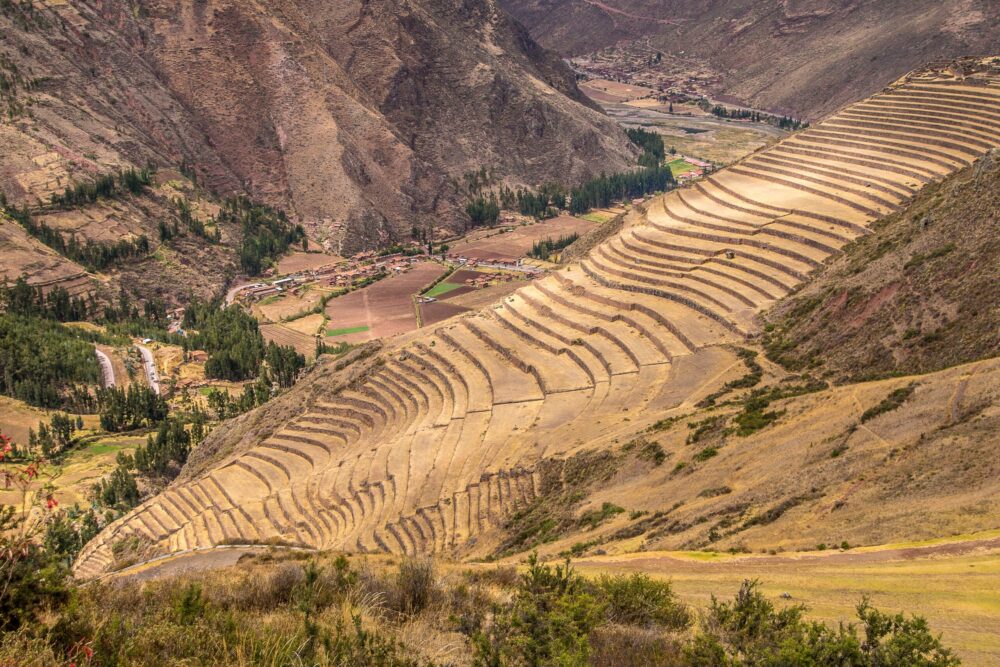 Day 2: Grand Sacred Valley tour. Train to Machu Picchu -1